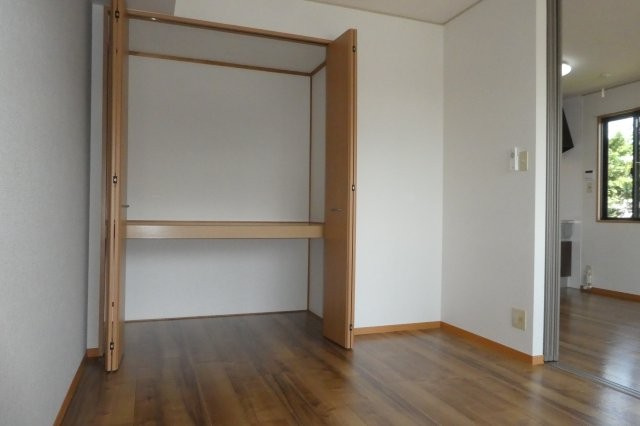 メゾン・ド・セジュールＢの収納|洋室