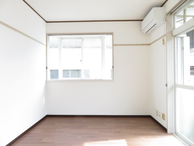 【洋室】 | アップルガーデンＡ | 南東洋室