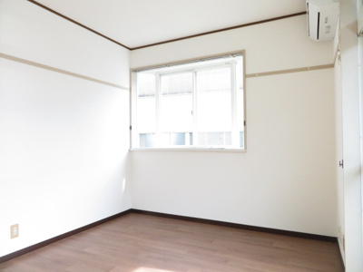 【洋室】 | アップルガーデンＡ | 南東洋室