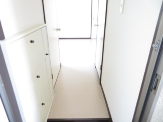【玄関】 | アップルガーデンＡ | シューズボックスあり