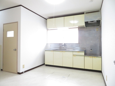 【居間・リビング】 | アップルガーデンＡ | DK