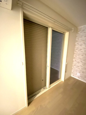 【セキュリティ】 | ラ・フェリーチェ | 防犯シャッター雨戸付きなので夜やお出かけ時も安心です！雨戸は冬場の寒さ対策にもなります◎