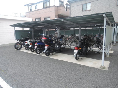 【その他共用部分】 | シャンボール大倉山 | バイク置場