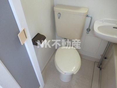 【トイレ】 | セジュール八戸ノ里（八戸ノ里賃貸） | トイレです