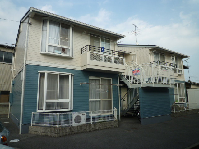 倉敷市白楽町のアパートの外観