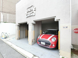 【駐車場】