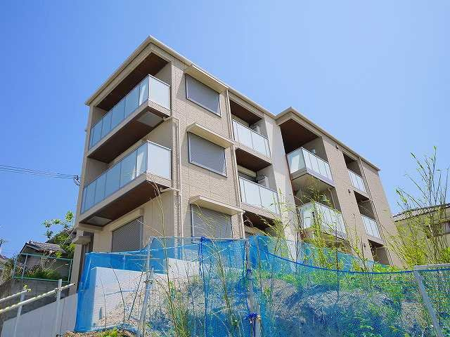 シャーメゾン　ラピュタの外観|落ち着いた雰囲気の外観です