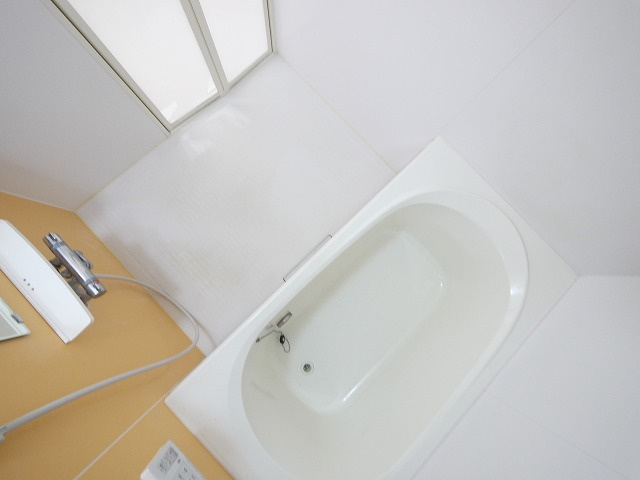 シャーメゾン二階堂の浴室|日々の疲れを癒すお風呂付です