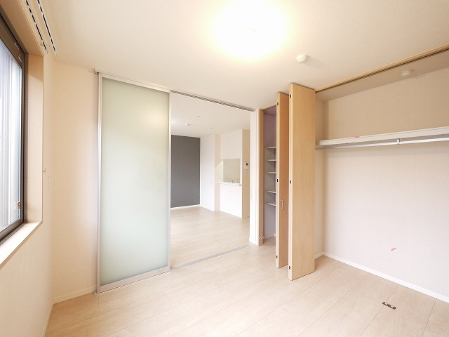 シャーメゾン二階堂の洋室|ゆったりした洋室です