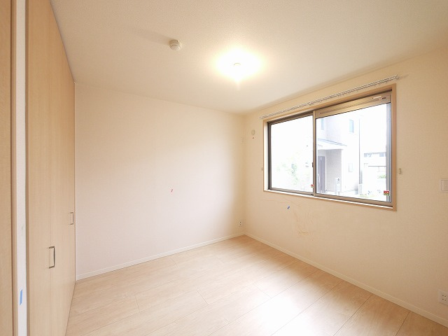 シャーメゾン二階堂の内装|明るい色調の室内です