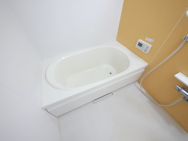 シャーメゾン二階堂の浴室|きれいなお風呂です