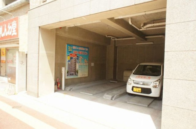 【駐車場】 | シェスワ天神北 | 駐車場があるので、車を買う予定の方も安心です