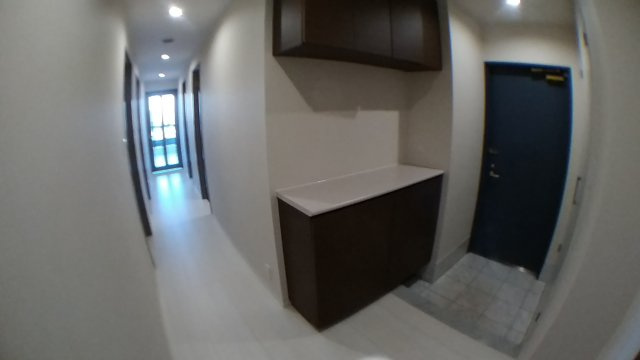 中央区日本橋箱崎町の賃貸マンションの玄関