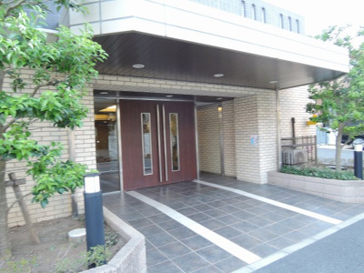 【エントランス】 | リステージ綱島ラグシス