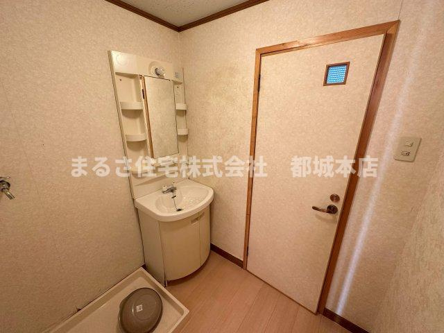 ピアコート旭21の独立洗面台