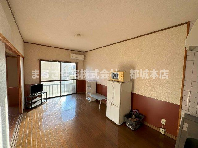 ピアコート旭21の居間・リビング