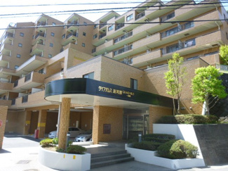 【外観】 | お部屋から真鶴半島・相模湾を遠望できる7階の物件です。