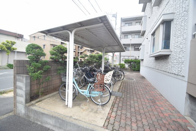 ドミトリー西船のその他共用部分|駐輪場です