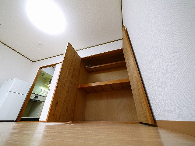 雅叙園ハイツの収納|たっぷりとした収納スペースです