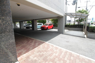 【駐車場】 | サンモール２１ | 駐車場に車を止められます