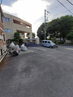 【駐車場】