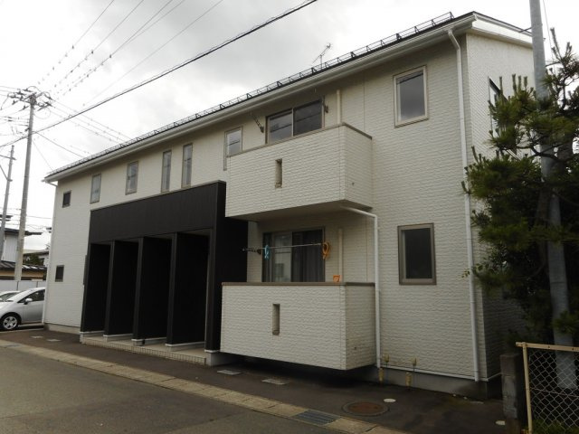 ラ・ペルラ下北沢