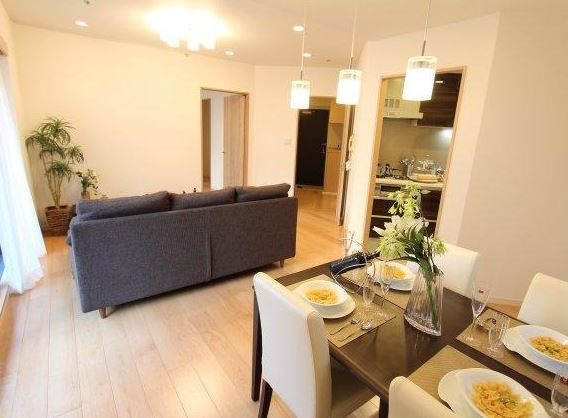 ミレニアムガーデンコートの居間・リビング|フルリノベーション（家具参考写真）