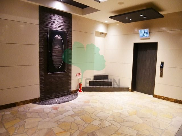 ラファセフェリーズのエントランス