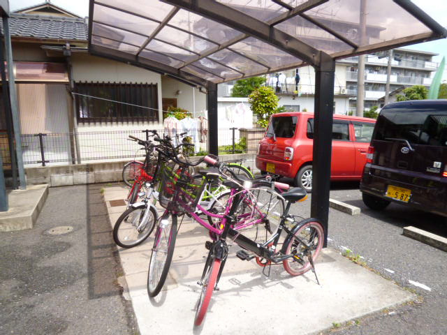 サンコート浜ノ茶屋のその他共用部分|自転車置き場