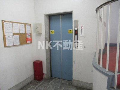 【ロビー】 | サンライフ小阪（河内小阪賃貸） | エレベーターです