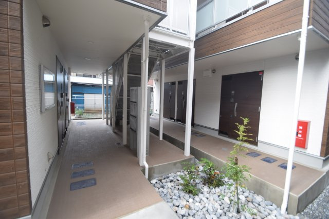 リブリ・ルフェリドーチェ船橋のエントランス|毎日通るエントランスはこのようになっています