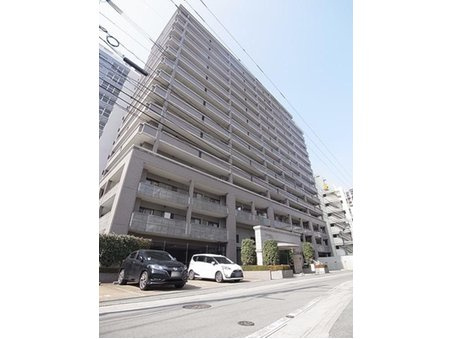 コモダス天神の外観|高級感のある外装