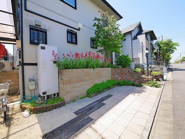 州見台5丁目戸建の駐車場