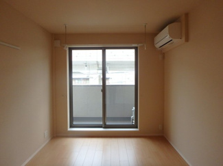 【洋室】 | メゾン・イセキス曽根