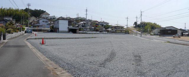 沼　貸地290坪の駐車場