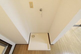 【設備】 | ハウスＲ | 室内洗濯機置場です