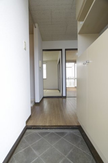 【玄関】 | ハウスＲ | 落ち着いた玄関です