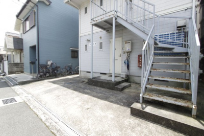 【駐車場】 | ハウスＲ | 駐車場です