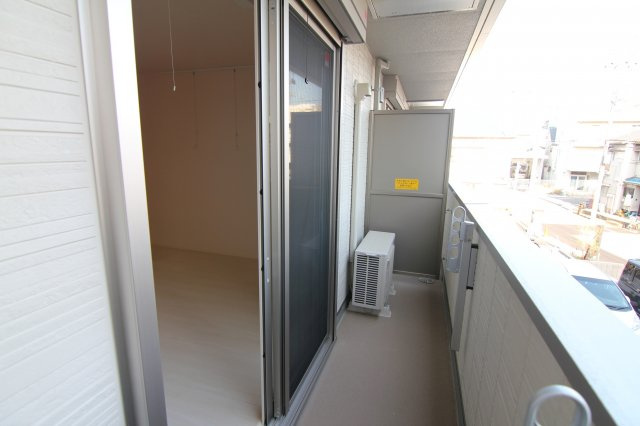【バルコニー】 | ソラーレ名神町