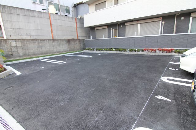 【駐車場】 | ソラーレ名神町