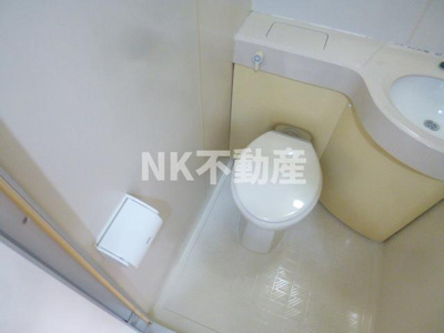 【トイレ】 | ロイヤルアーク八戸ノ里（八戸ノ里賃貸） | トイレです