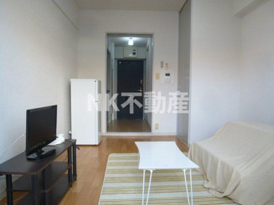 【居間・リビング】 | ロイヤルアーク八戸ノ里（八戸ノ里賃貸） | モデルルームです