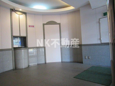 【ロビー】 | ロイヤルアーク八戸ノ里（八戸ノ里賃貸） | 建物の内部です