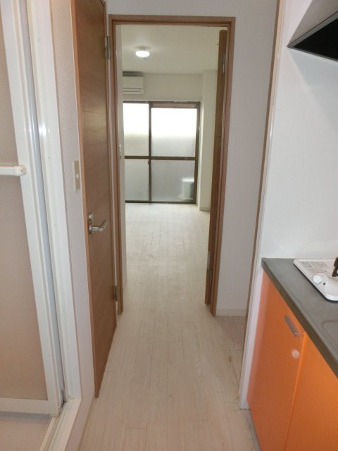 十三セブンハイツの玄関