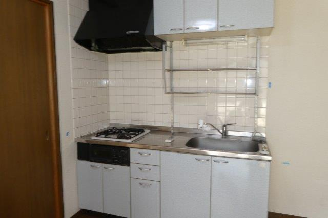 メゾウッド中原のキッチン|ガスコンロ付きシステムキッチン