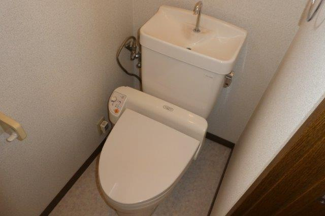 メゾウッド中原のトイレ|ウォシュレット