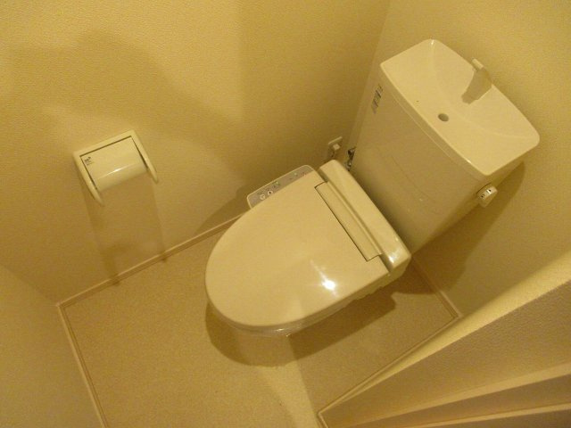 【トイレ】 | アンベリール（八戸ノ里賃貸） | シンプルで使いやすいトイレです
