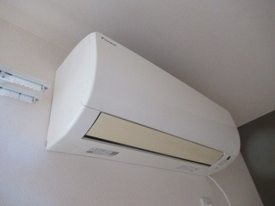 【設備】 | アンベリール（八戸ノ里賃貸） | エアコンです