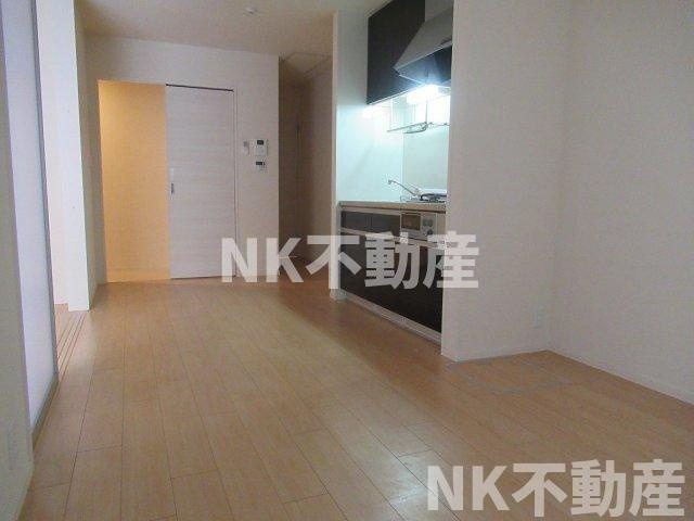 【居間・リビング】 | FERIO(フェリオ）（河内永和賃貸） | こちらの居間で趣味の時間をお楽しみください