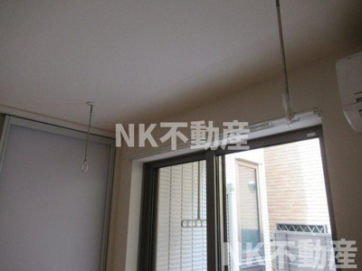 【設備】 | FERIO(フェリオ）（河内永和賃貸） | 室内物干しです